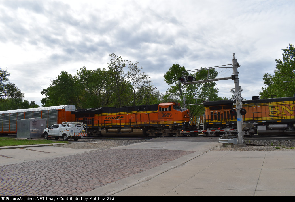 BNSF 3989